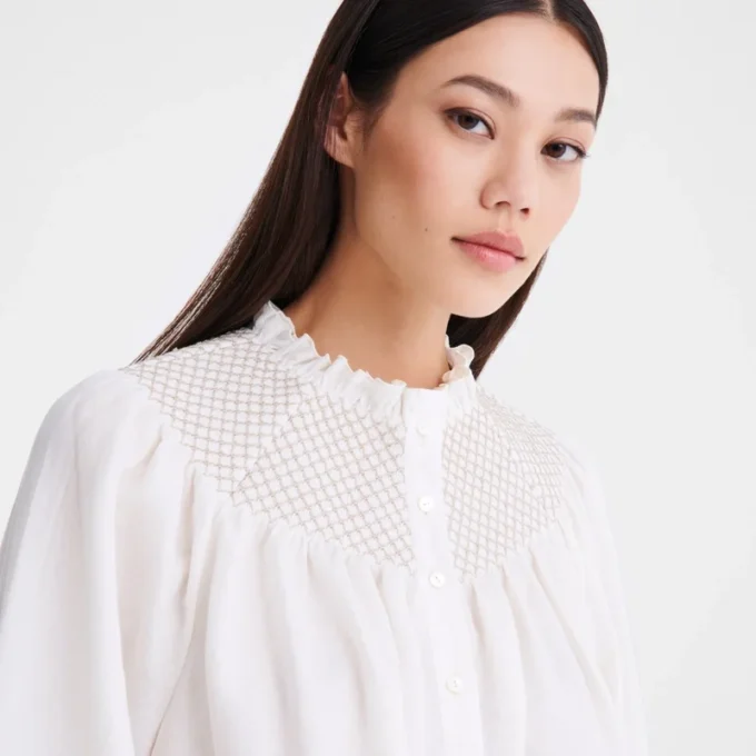 Ecru – Smocked veil Blouse