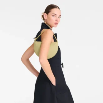 Pistachio – Leather Le Roseau Clutch