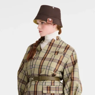 Reversible bucket hat