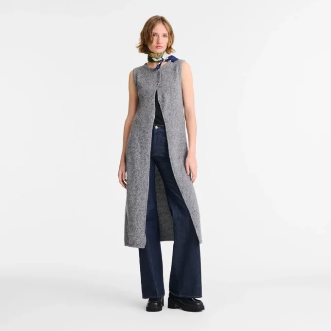 Sleeveless cardigan