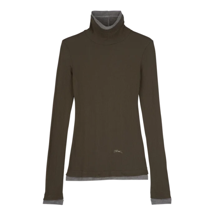 Thin turtleneck sweater