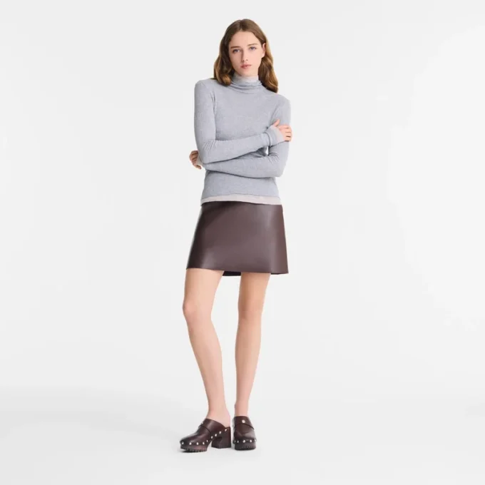 Thin turtleneck sweater